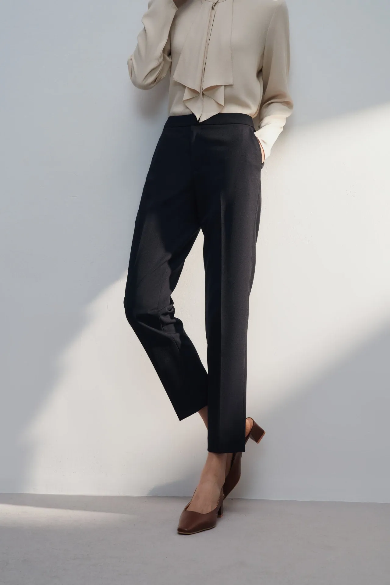 Multi-Way Stretch Ankle Cigarette Pants