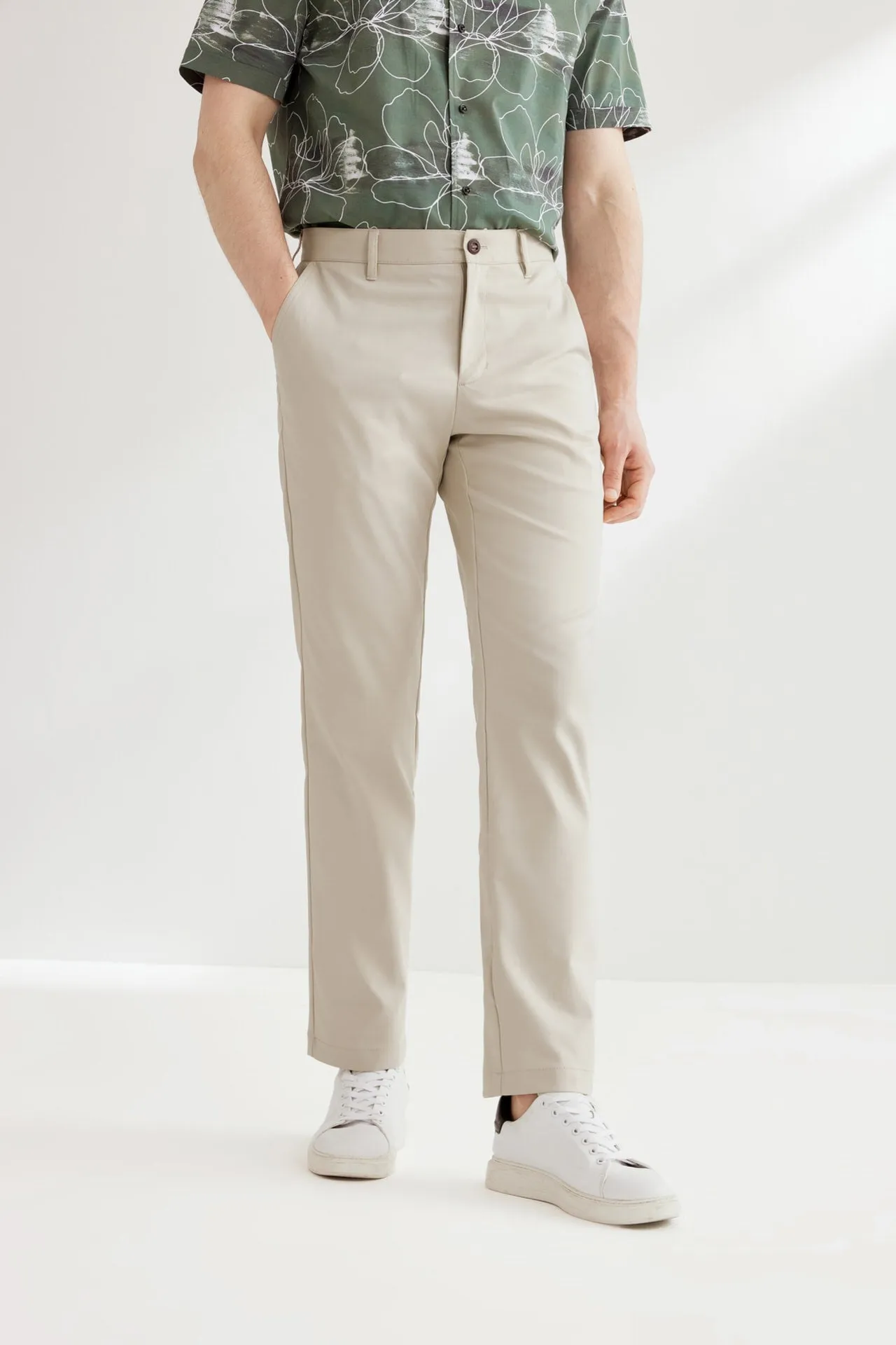 Nylon Cotton Stretch Casual Pants in Regular Fit