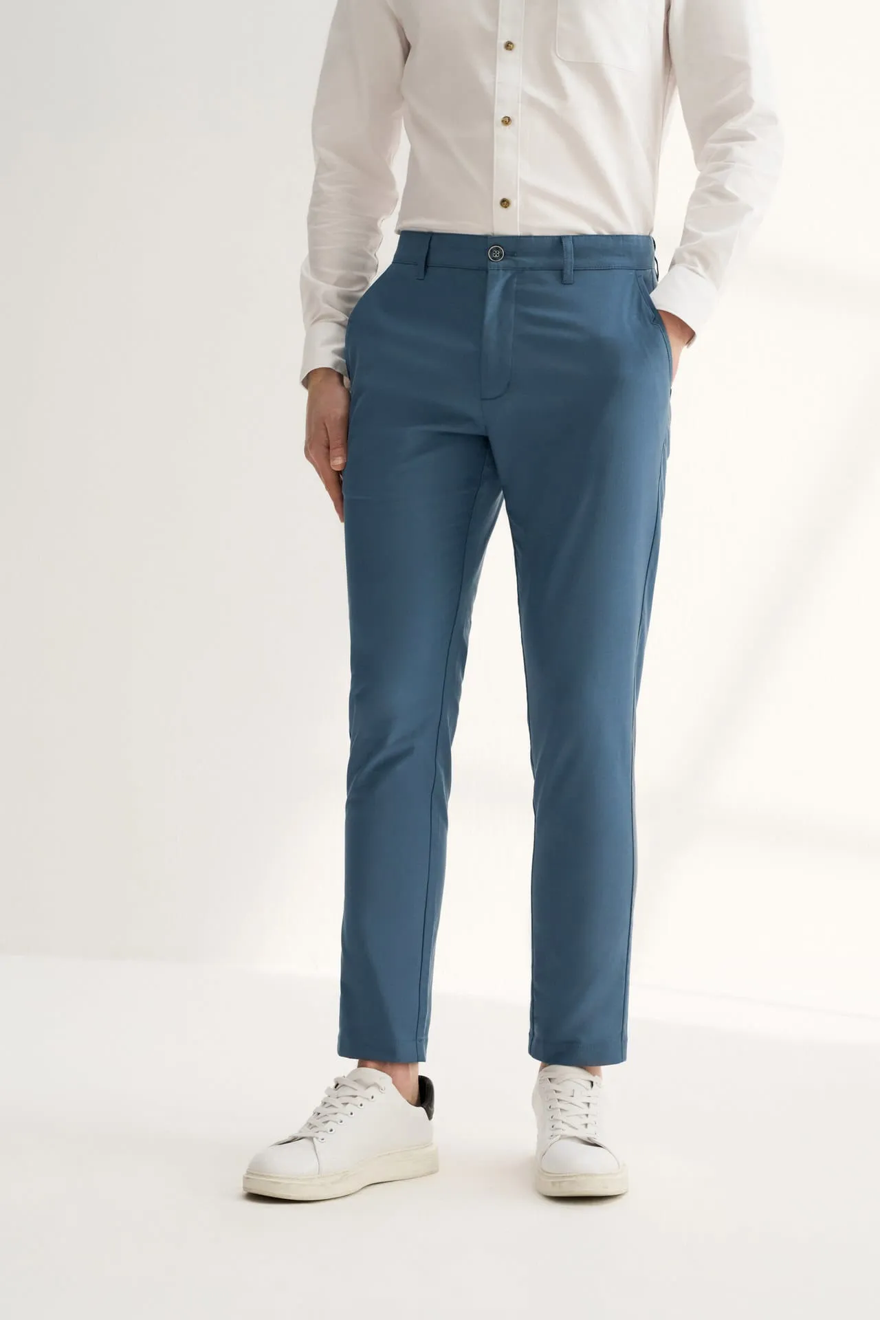 Soft Cotton Rich Stretch Casual Pants in Slim Tapered Fit