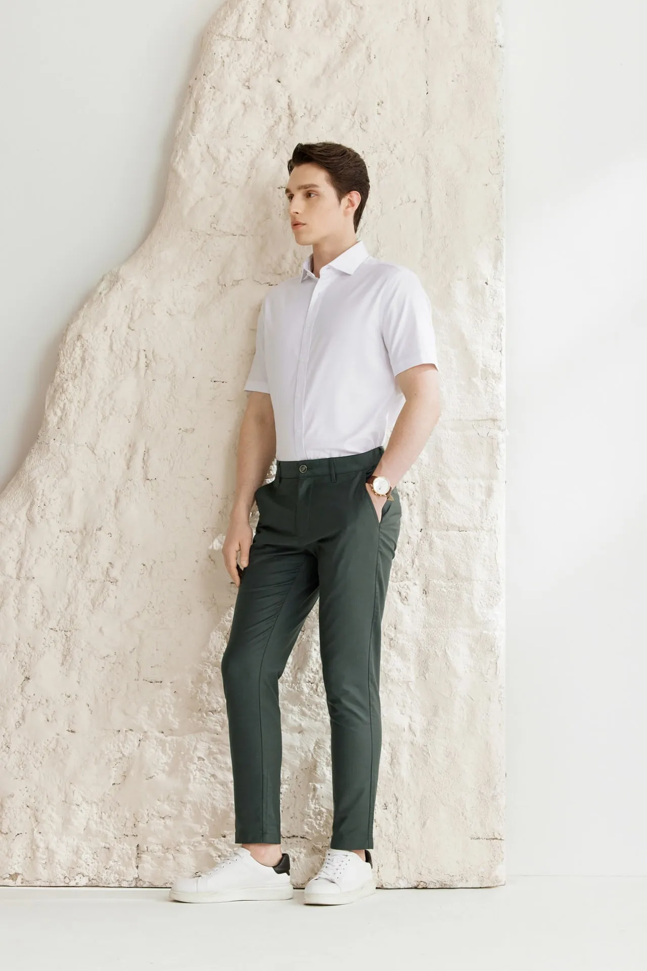 Soft Cotton Rich Stretch Casual Pants in Slim Tapered Fit