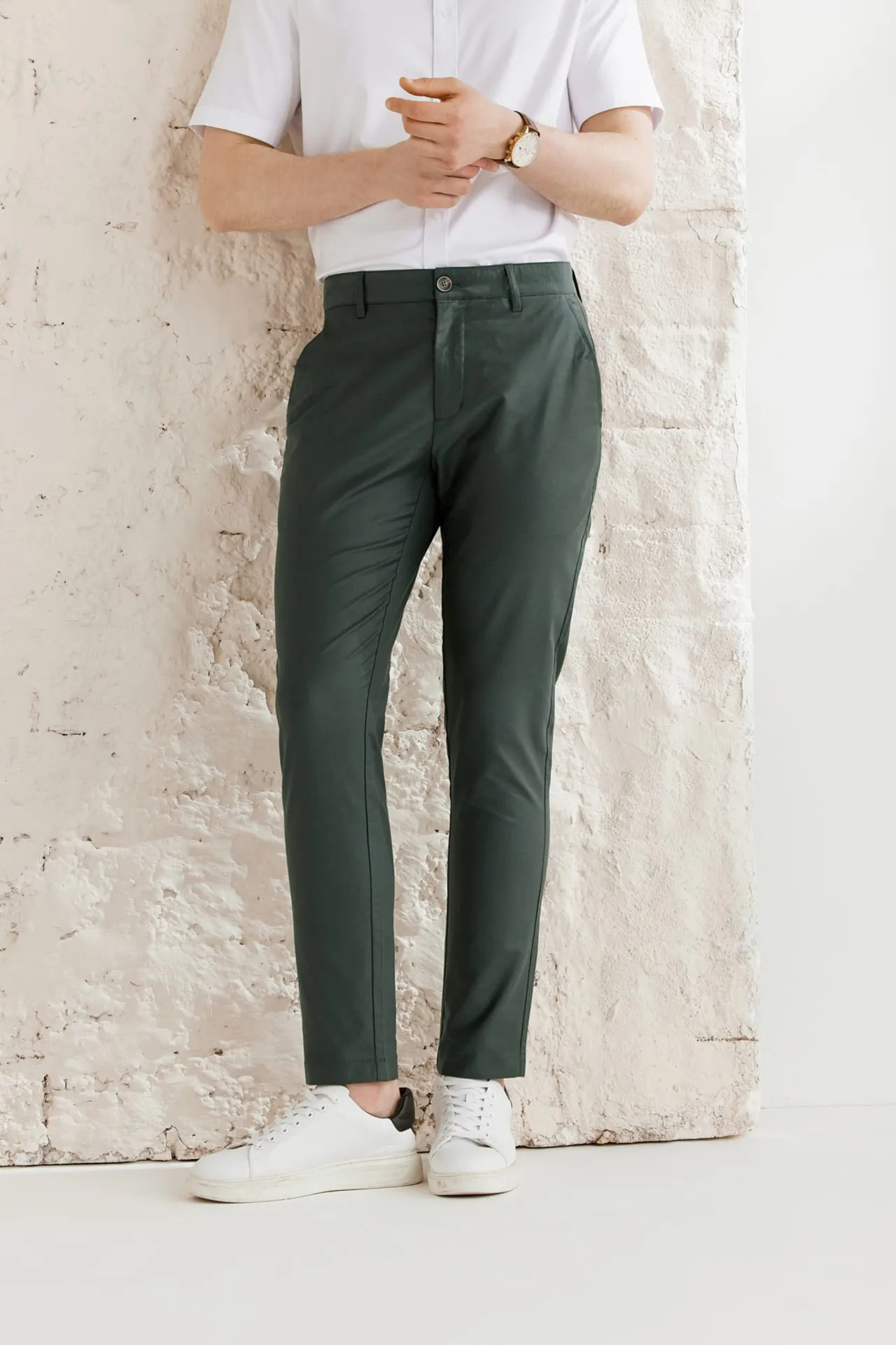 Soft Cotton Rich Stretch Casual Pants in Slim Tapered Fit