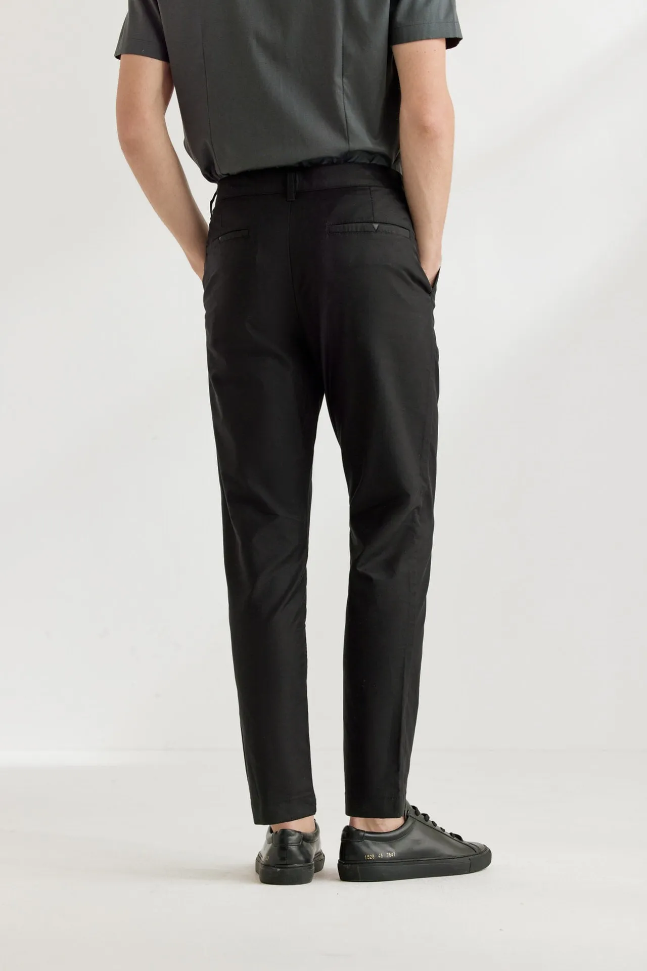 Soft Cotton Rich Stretch Casual Pants in Slim Tapered Fit