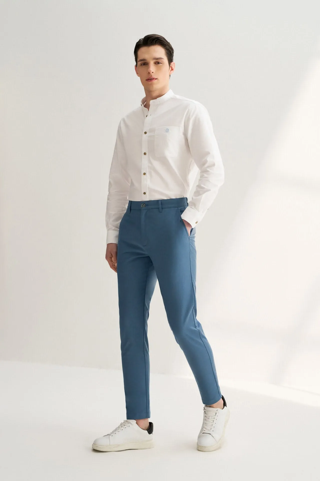 Soft Cotton Rich Stretch Casual Pants in Slim Tapered Fit